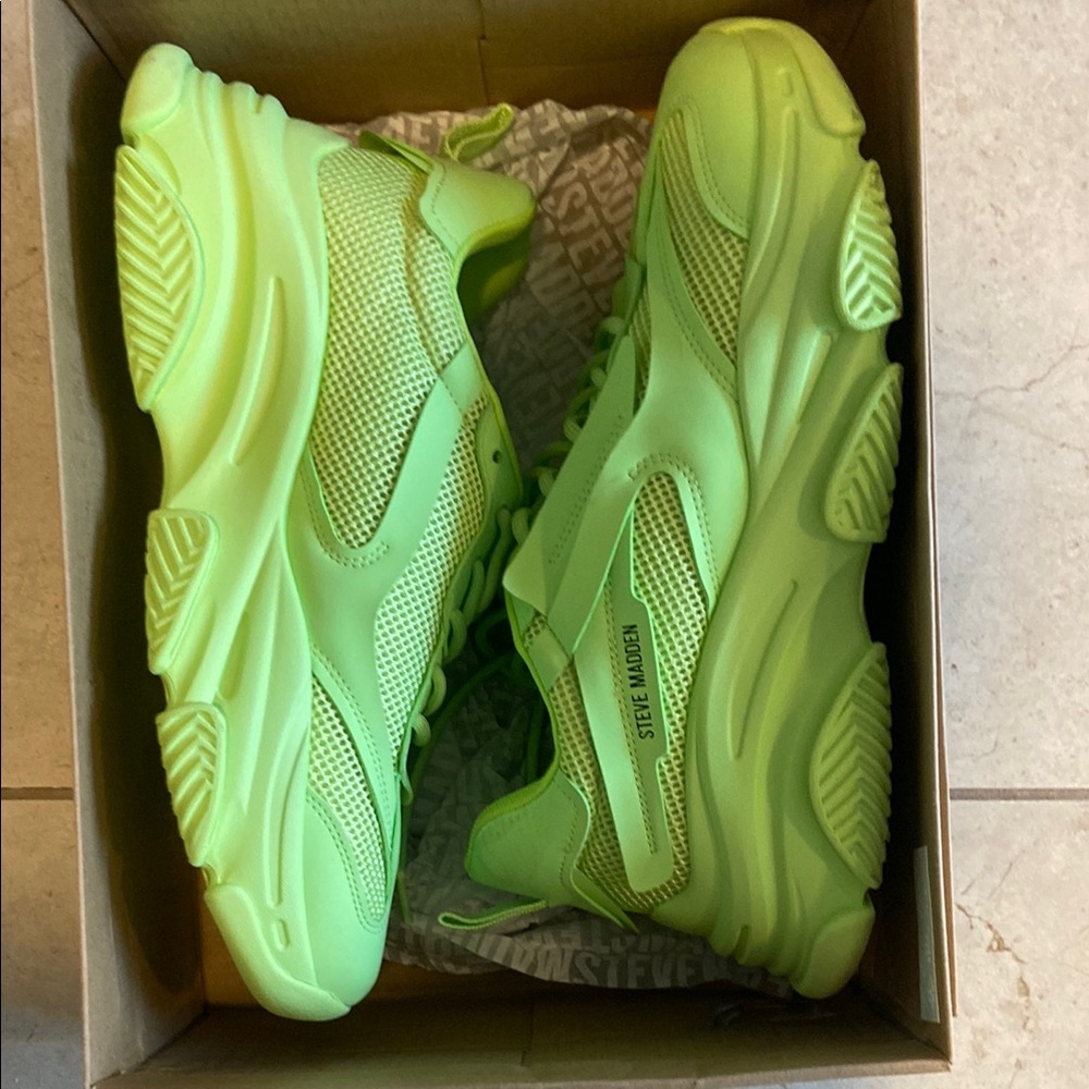 Steve Madden Green Sneakers